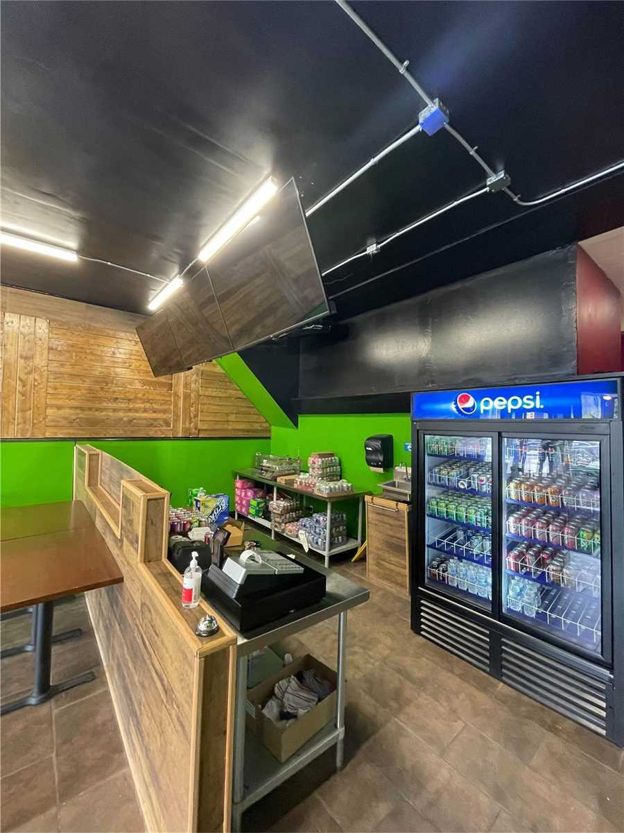 Restaurant Counter With Fridge