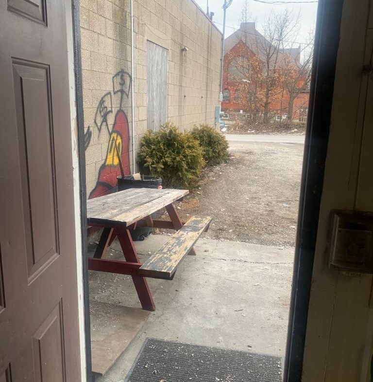 Door image with outside view