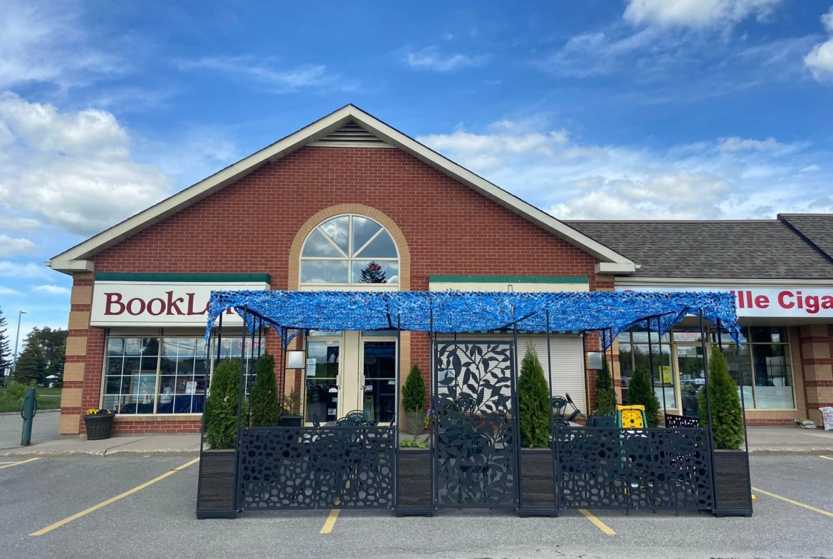 French Cafe & Bistro For Sale