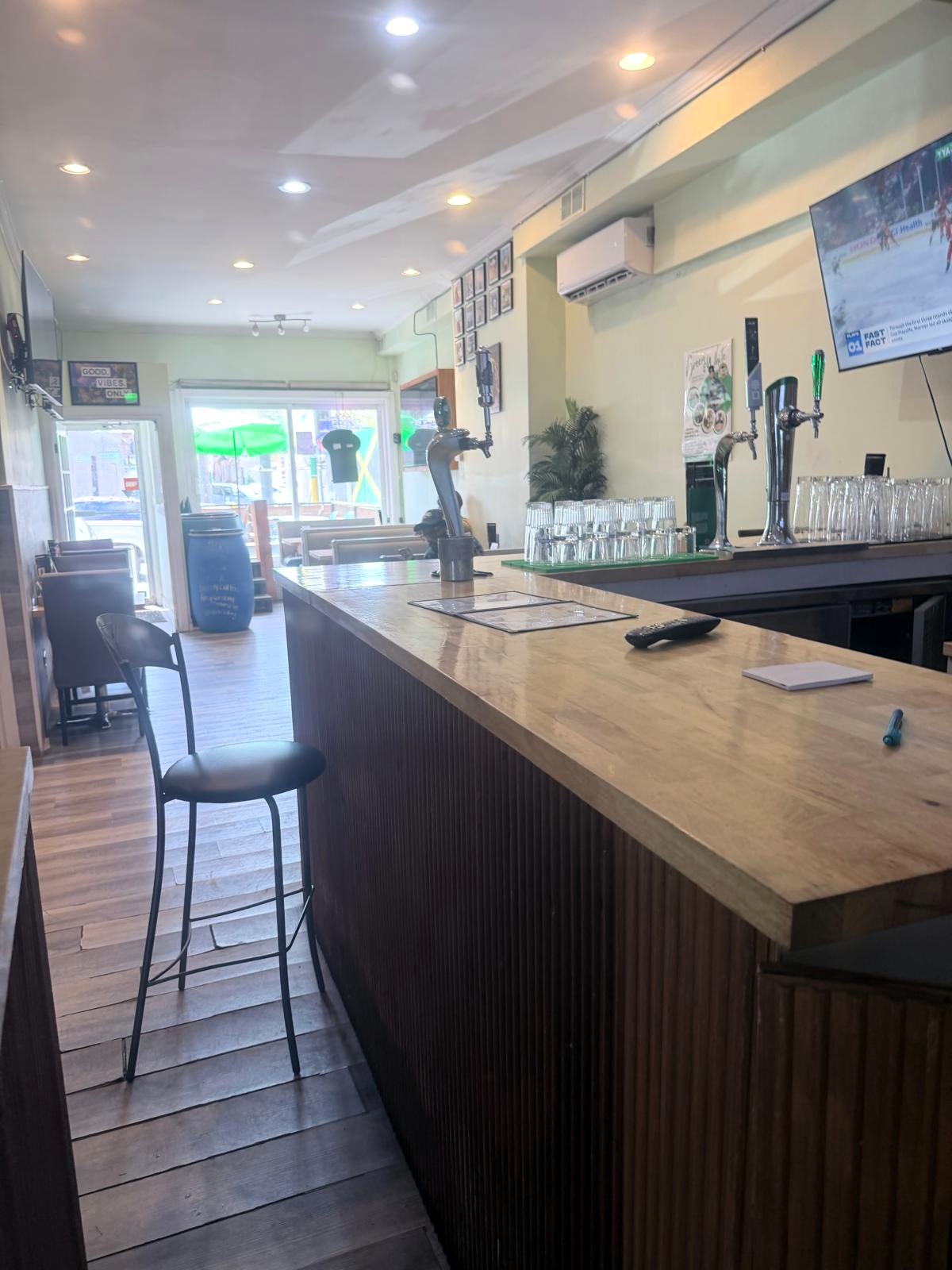Amazing Turnkey Restaurant Business for Sale in The Junction, Toronto, Ontario